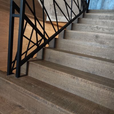 Stairs system made of natural wood by Jawor Parkiet 5