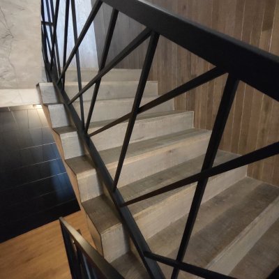 Stairs system made of natural wood by Jawor Parkiet 7