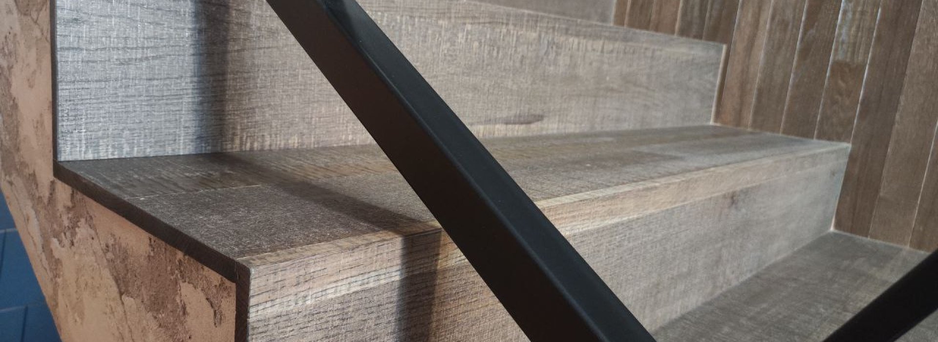 Stairs system made of natural wood by Jawor Parkiet 6
